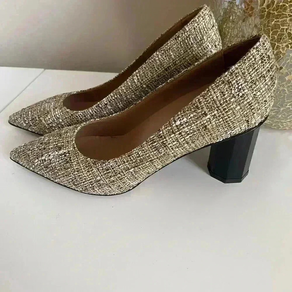 Butter Shoes Eloisee Pointed Toe Pump Size 8B - Picture 7 of 12